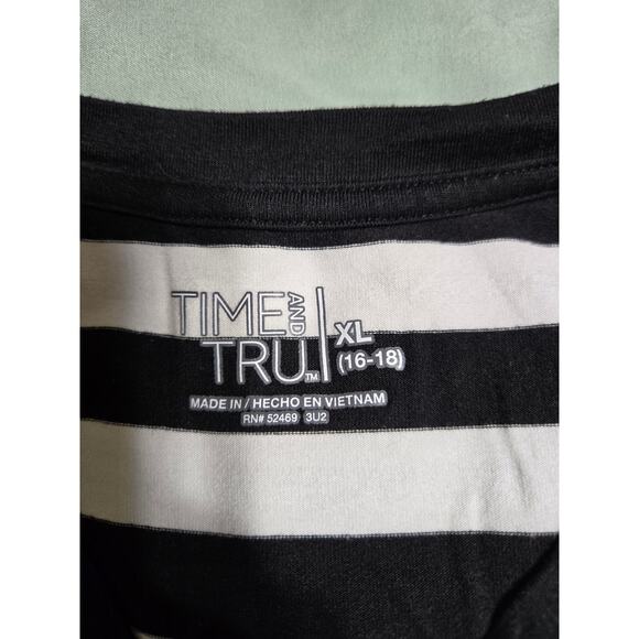 Time and tru xl women's black and white striped dress - Picture 6 of 10